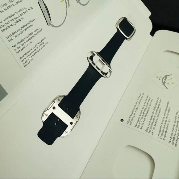 🆕 IN BOX! Apple Watch Series 7 stainless steel 41MM with midnight leather band - Picture 9 of 12